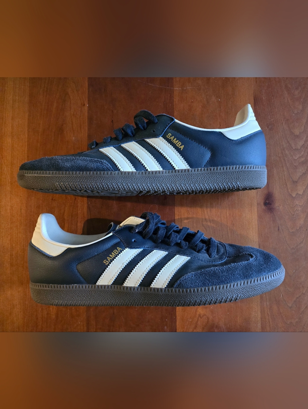 Adidas, Samba Men's 11.5 Sneakers in Navy and White